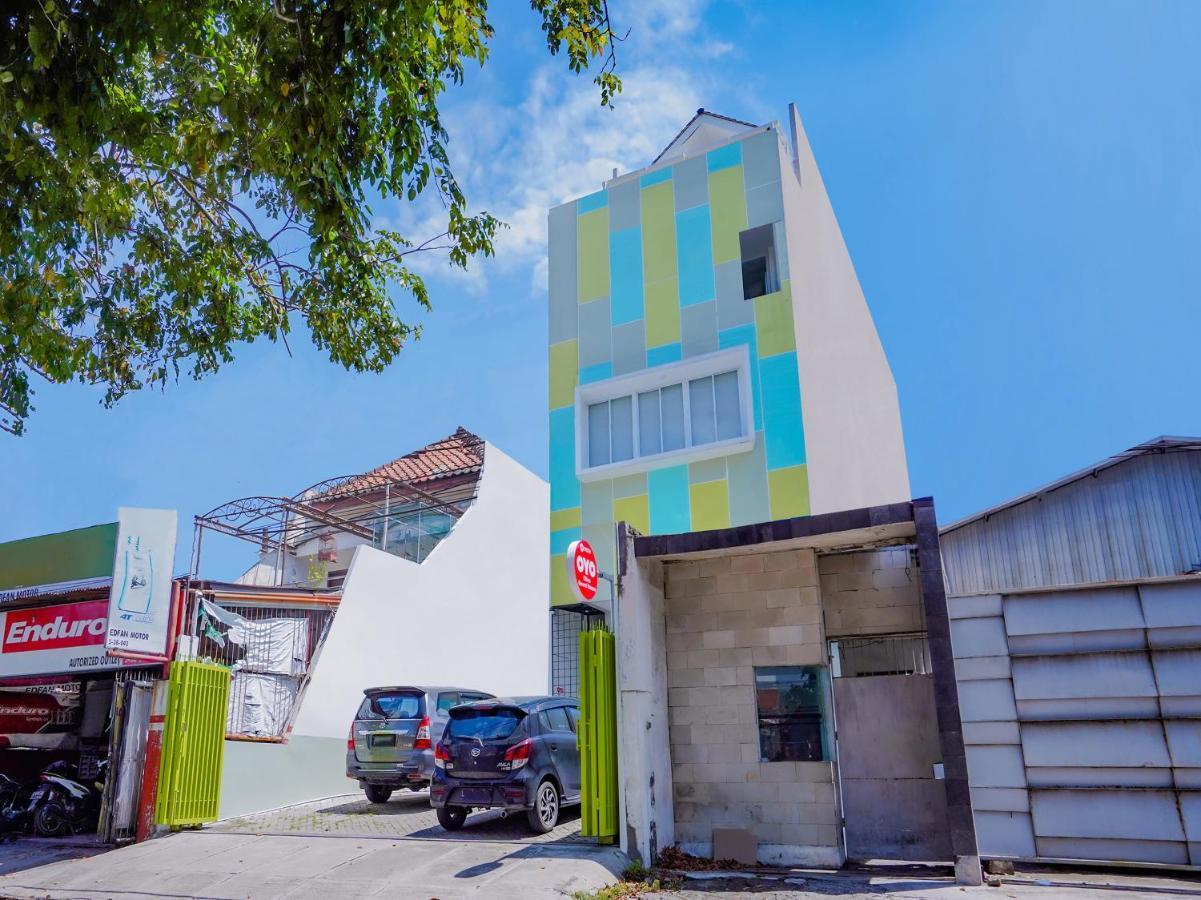 Super Oyo Capital O 90336 Olive Guest House Сурабая Екстер'єр фото