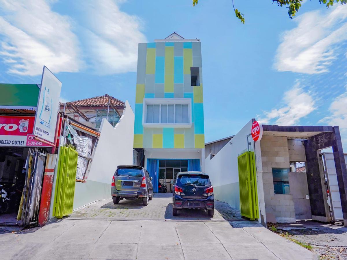 Super Oyo Capital O 90336 Olive Guest House Сурабая Екстер'єр фото