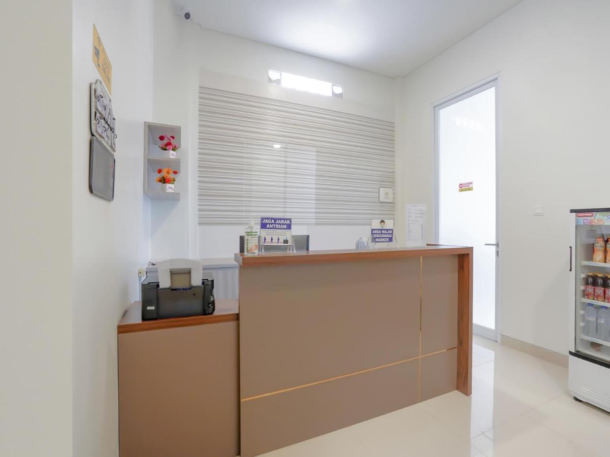 Super Oyo Capital O 90336 Olive Guest House Сурабая Екстер'єр фото