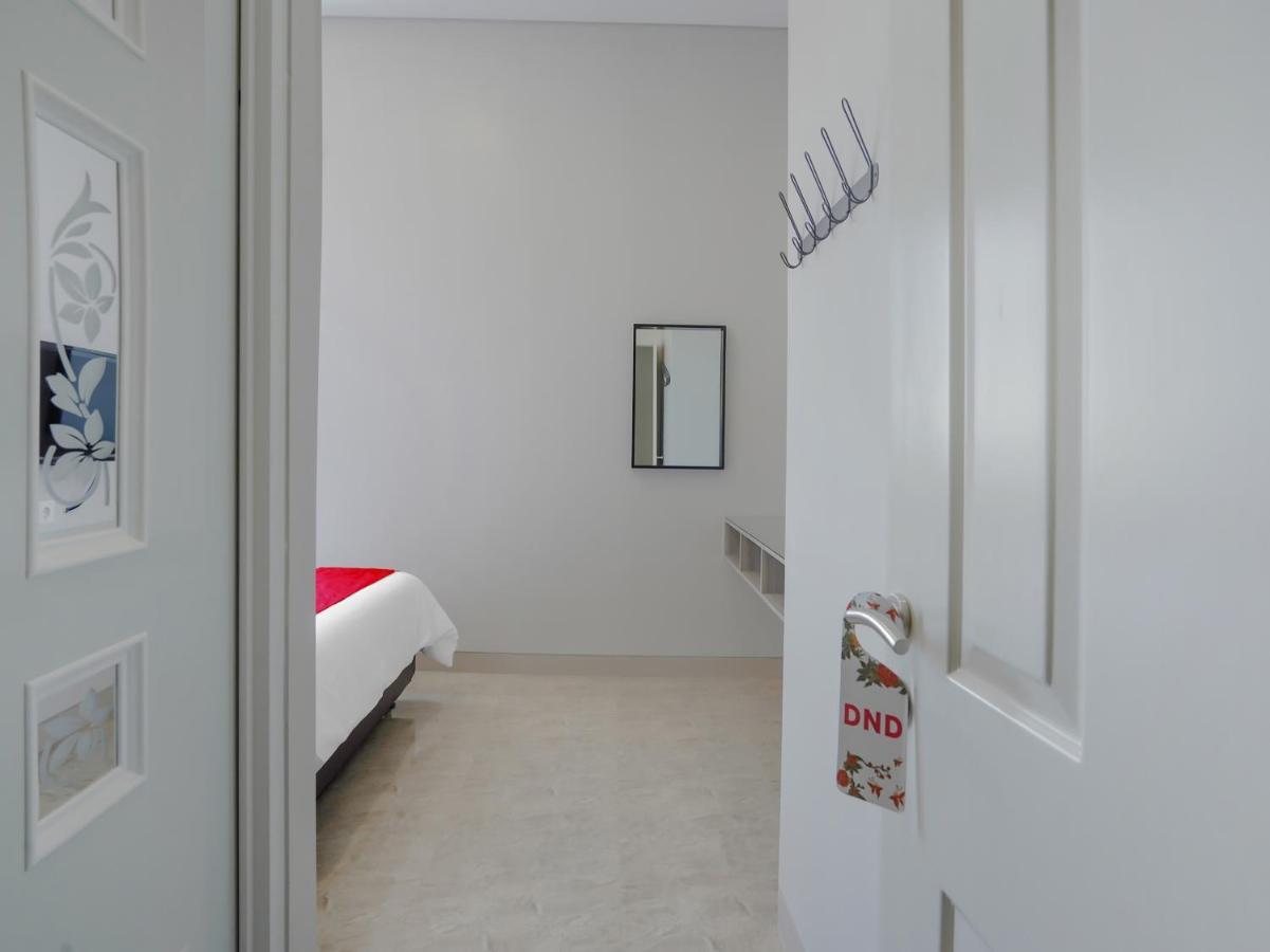 Super Oyo Capital O 90336 Olive Guest House Сурабая Екстер'єр фото