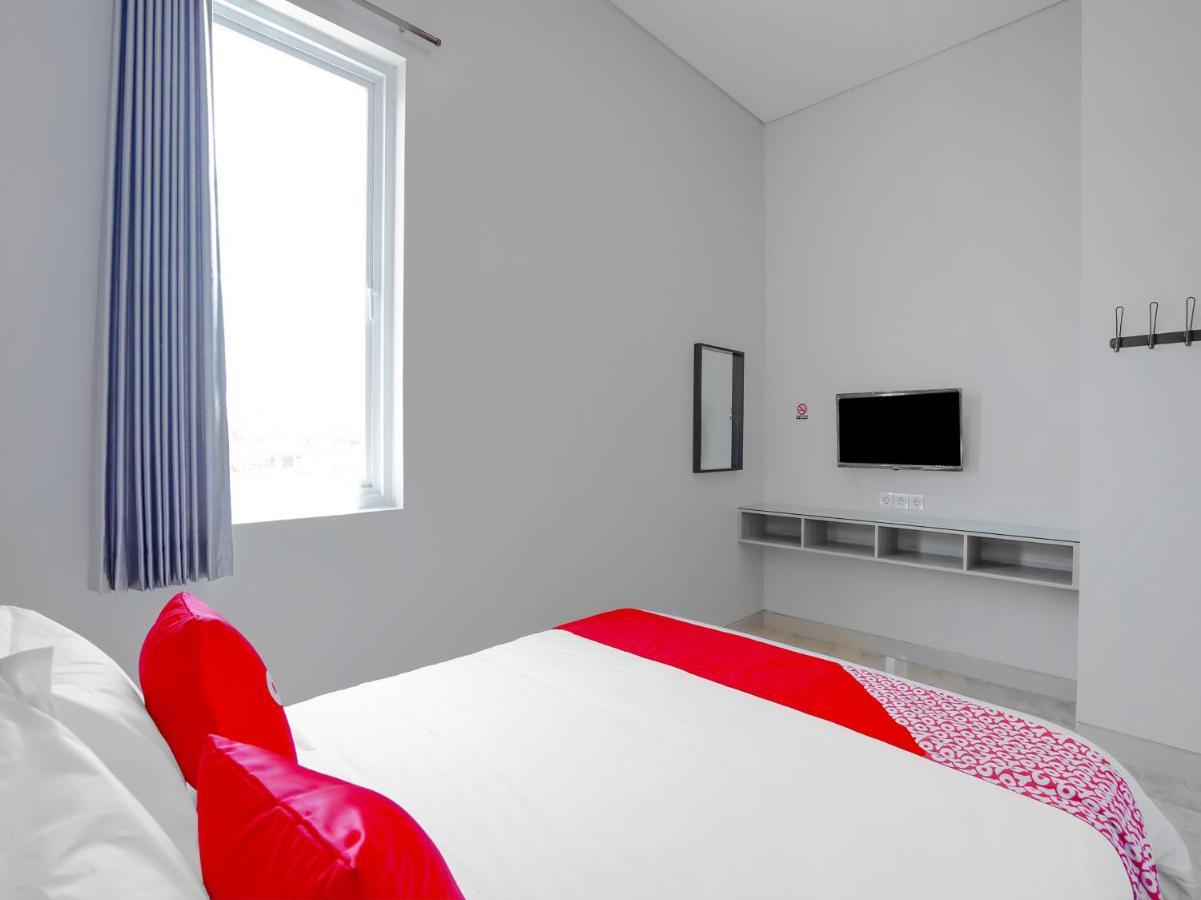Super Oyo Capital O 90336 Olive Guest House Сурабая Екстер'єр фото